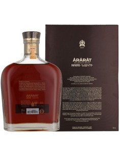 Brandy Ararat 20 Years Nairi + caixa 70cl 2